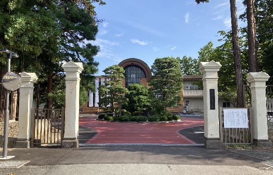 正面