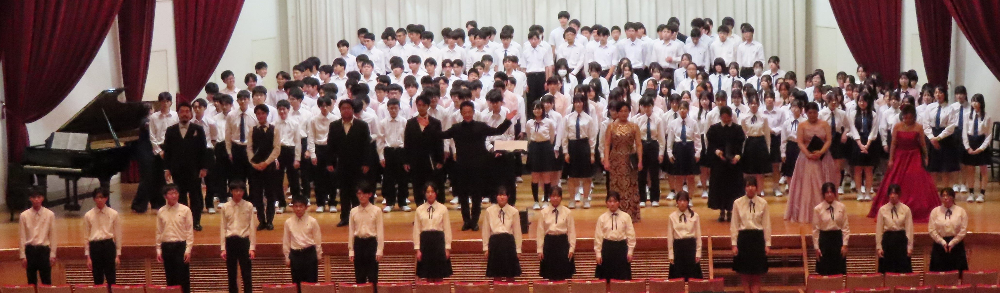 全員での合唱